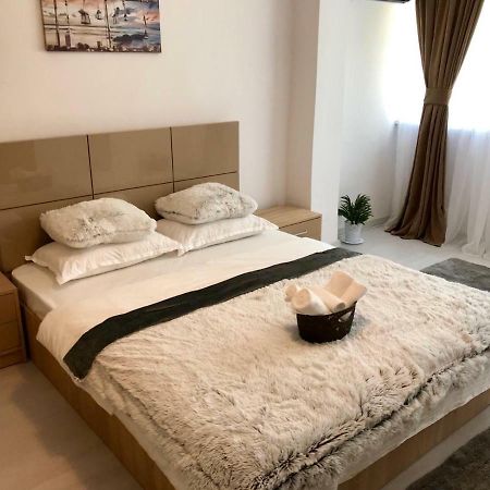 Anastasia Apartament Cu 2 Camere Orszowa Zewnętrze zdjęcie